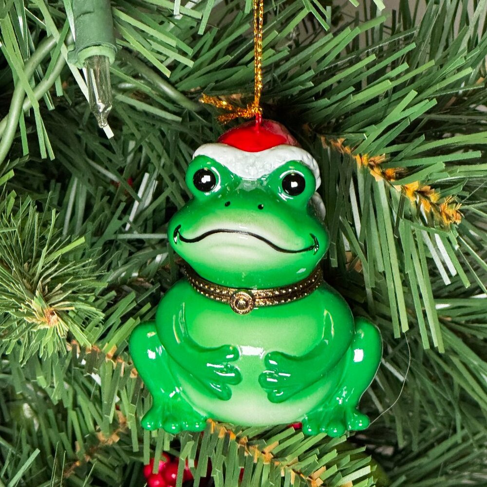 Frog Santa Hat Porcelain Hinged Surprise Gift Trinket Box Christmas Ornament